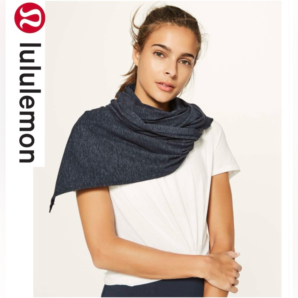 Versatile Lululemon Vinyasa Scarf ✨ (Rulu) Dark Heather Grey